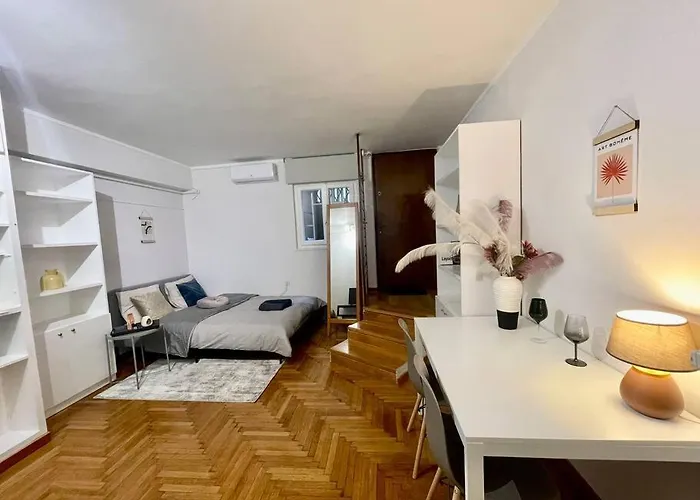 The Love Nest At Central Athens Kolonaki